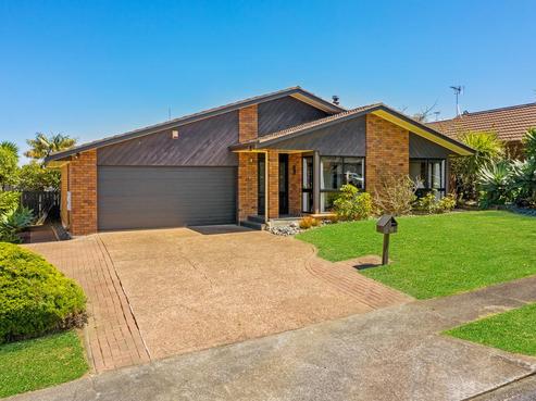 10 Saint Simon Place, Botany Downs