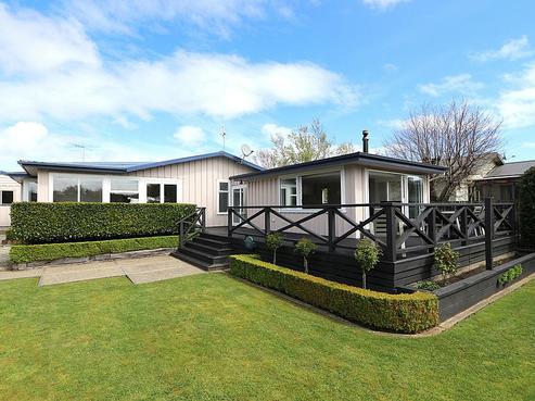 166 Lewis Street, Gladstone