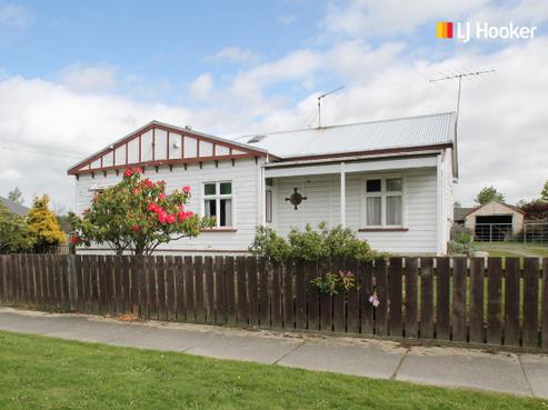 60 Johnson Street, Milton