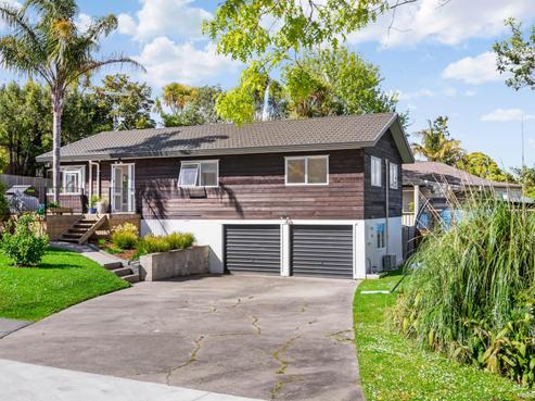 22 Springtime Crescent, Stanmore Bay
