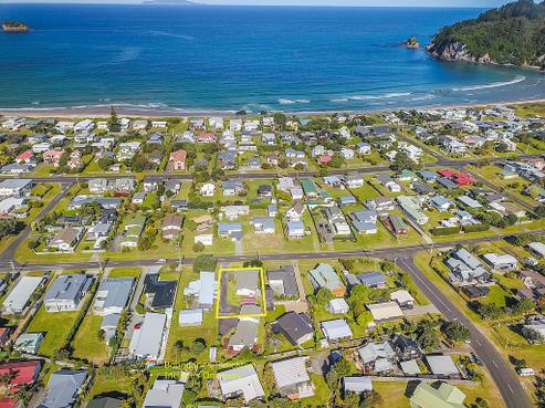 205A Given Avenue, Whangamata