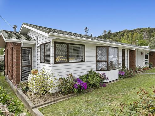 7 Kennedy Grove, Stokes Valley