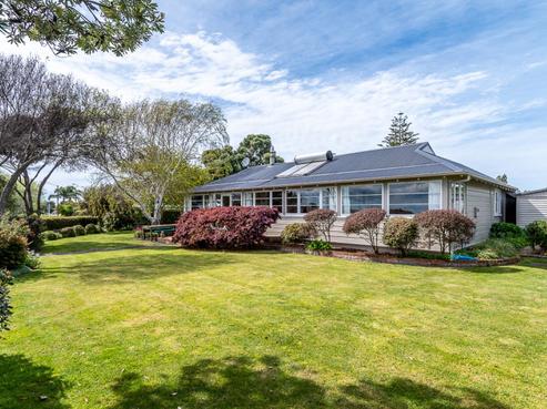 38 Wellwood Terrace, Te Awanga