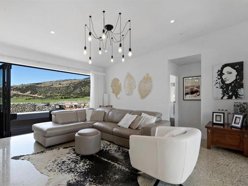 2 Poison Creek Road, Queensberry