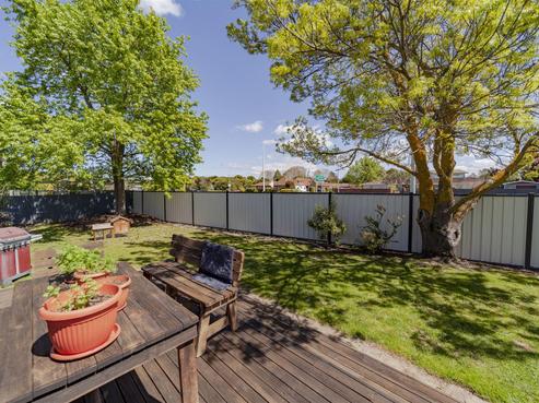 48A Clarence Cox Crescent, Pirimai