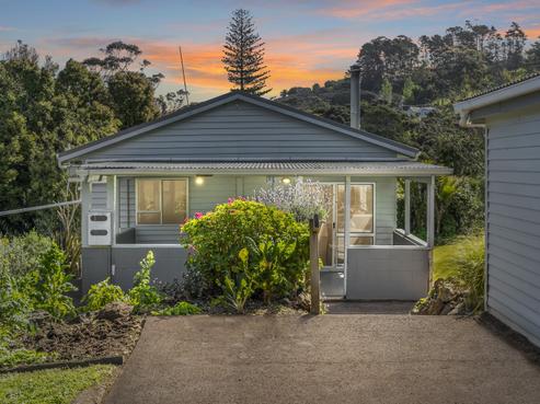37 Bay Road, Ostend