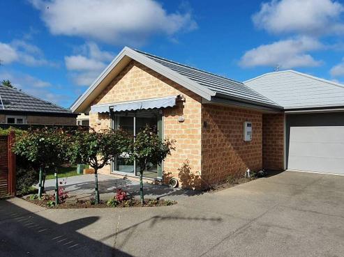 25 Bayliss Close, Northwood