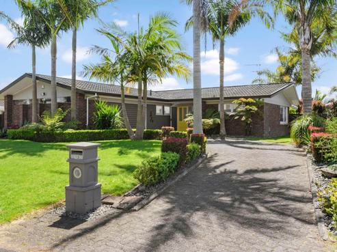 13 Barnhill Crescent, Pahurehure