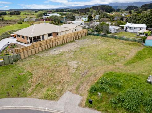 25 Seagrass Place, Otaki Beach