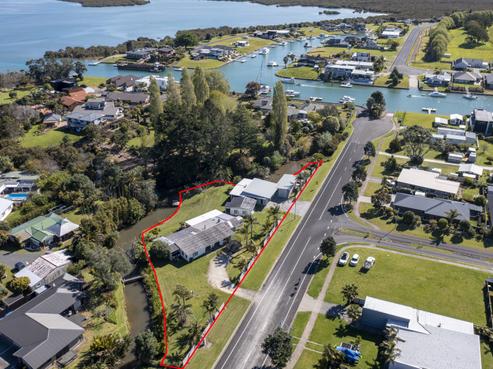 70 South Highway East, Whitianga