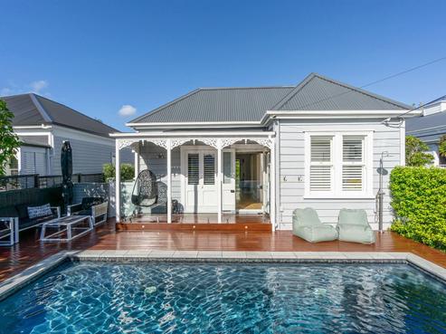 67 Queen Street, Northcote Point