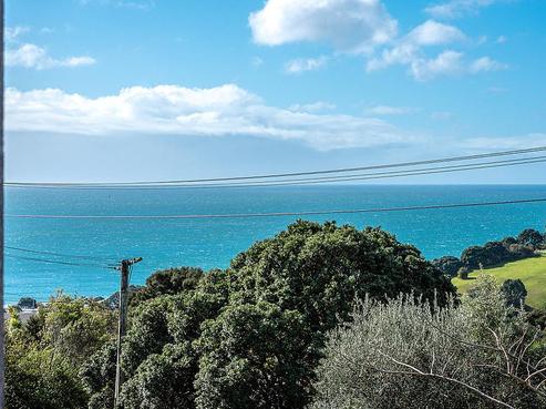 22 Marine View Road, Onetangi