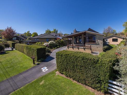 29 Beacon Point Road, Wanaka