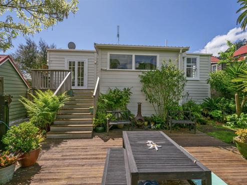 110 Franklyn Street, Thames