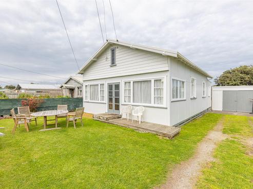 11 Matai Street, Castlecliff