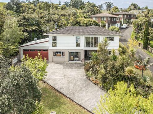 72 Ravenwood Drive, Forrest Hill