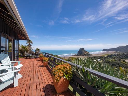 46 Rayner Road, Piha