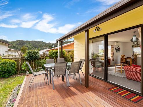 5A Glenbrook Grove, Naenae