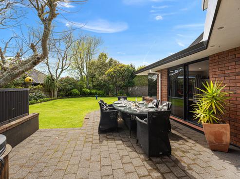21A Kinross Drive, Merrilands