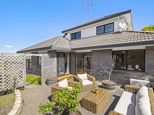 9A Kells Place, Botany Downs