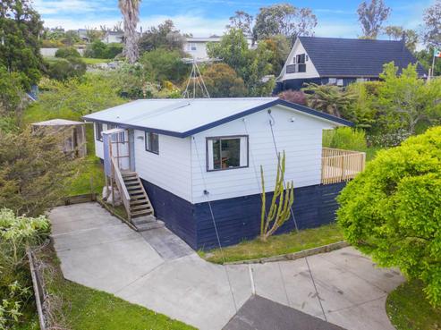 6 Beverley Road, Stanmore Bay