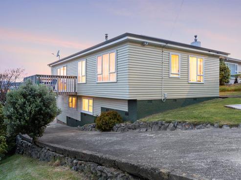 17 Waiho Terrace, Elsdon