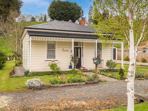19 Whitehaven Street, Lawrence