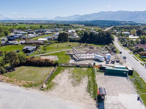 55 Main Road, Luggate