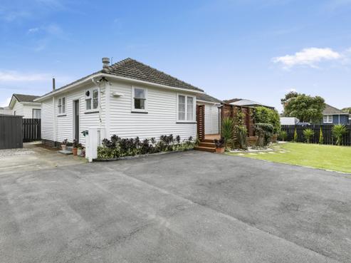 71 Sladden Street, Naenae