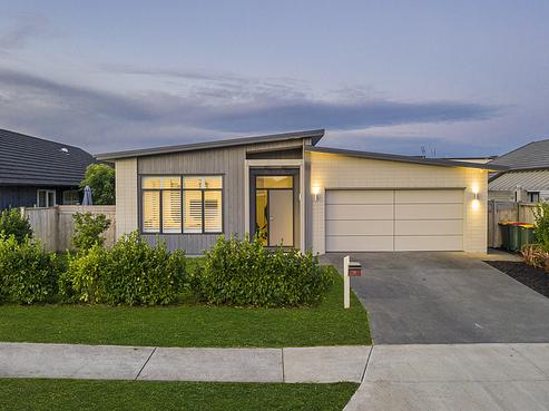 19 Andalusian Way, Karaka