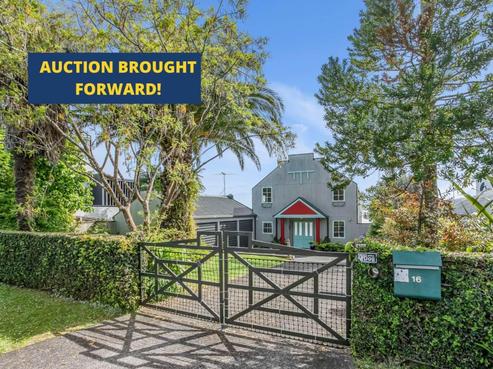 16 Spinnaker Drive, Te Atatu Peninsula