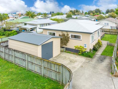 74C Tawa Street, Melville