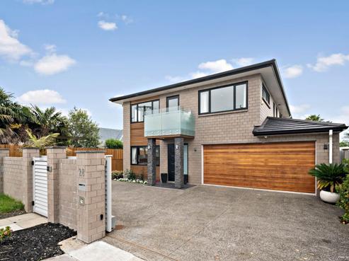28 Flanshaw Road, Te Atatu South