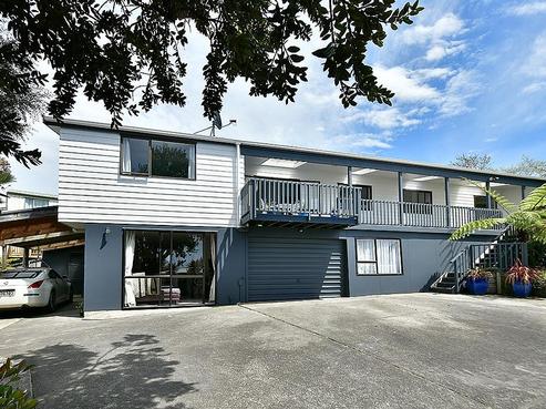17 Waiora Road, Stanmore Bay