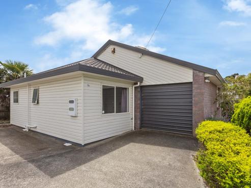 8A Langton Road, Stanmore Bay