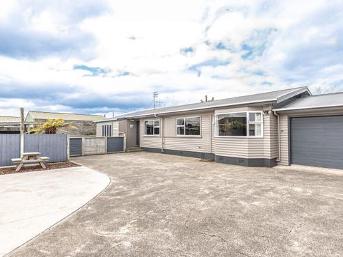 169 Parsons Street, Springvale