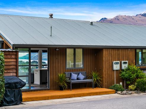 7 Woodlands Close, Queenstown Central