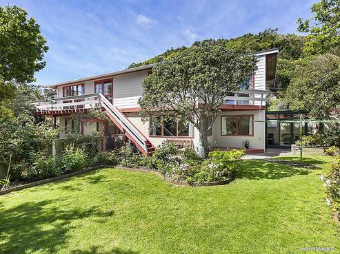 72 Montreal Grove, Kingston