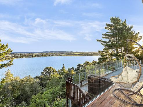 19 Buckleys Track, Paremoremo