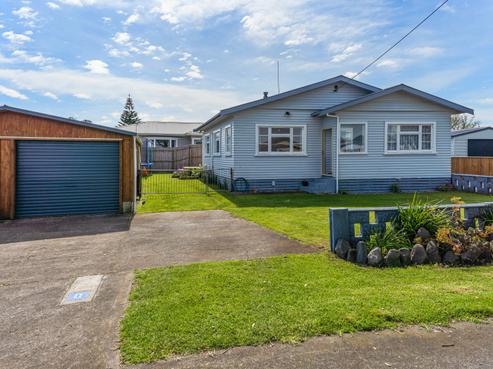 106 Centennial Avenue, Waitara