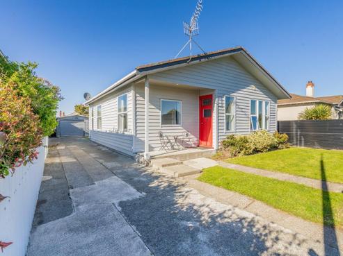 31 Lowe Street, Avenal