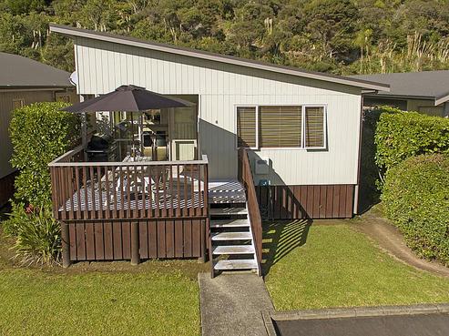 8/400 Bluff Road, Matarangi