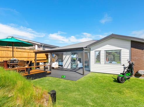 71 Cape Cod Drive, Gulf Harbour