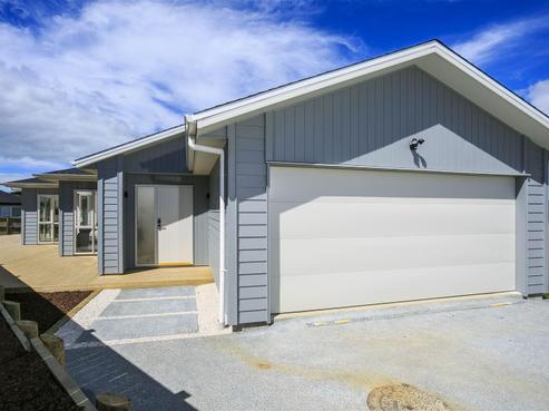 66 Taikura Avenue, Red Beach