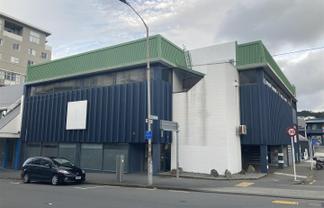 Solid Edge of Town Showroom