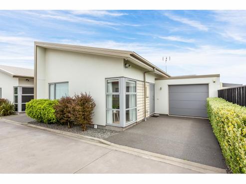 8/71 Corsair Drive, Wigram