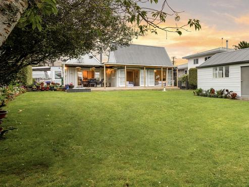74 Ferry Parade, Herald Island