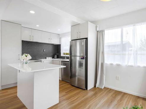 1/7 Yarra Place, Botany Downs