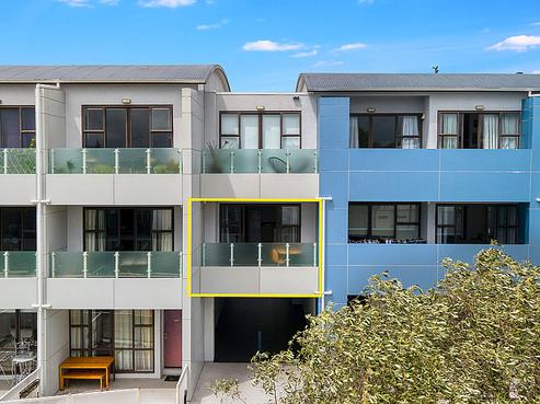 205/3 Morningside Drive, Morningside