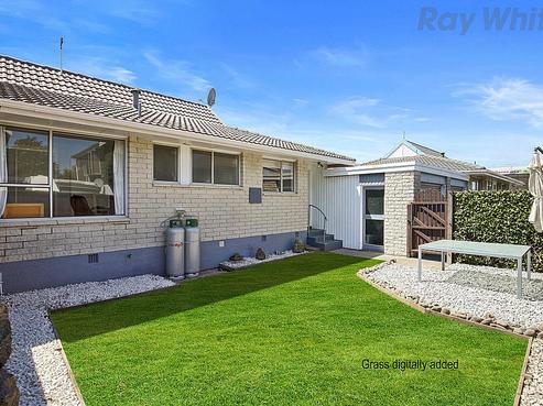 2/10 Washbournes Road, Wigram